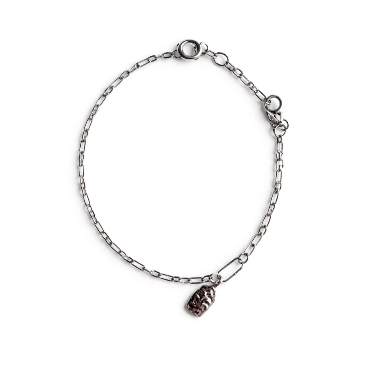 Armband i sterlingsilver med snäckberlock från Maanesten