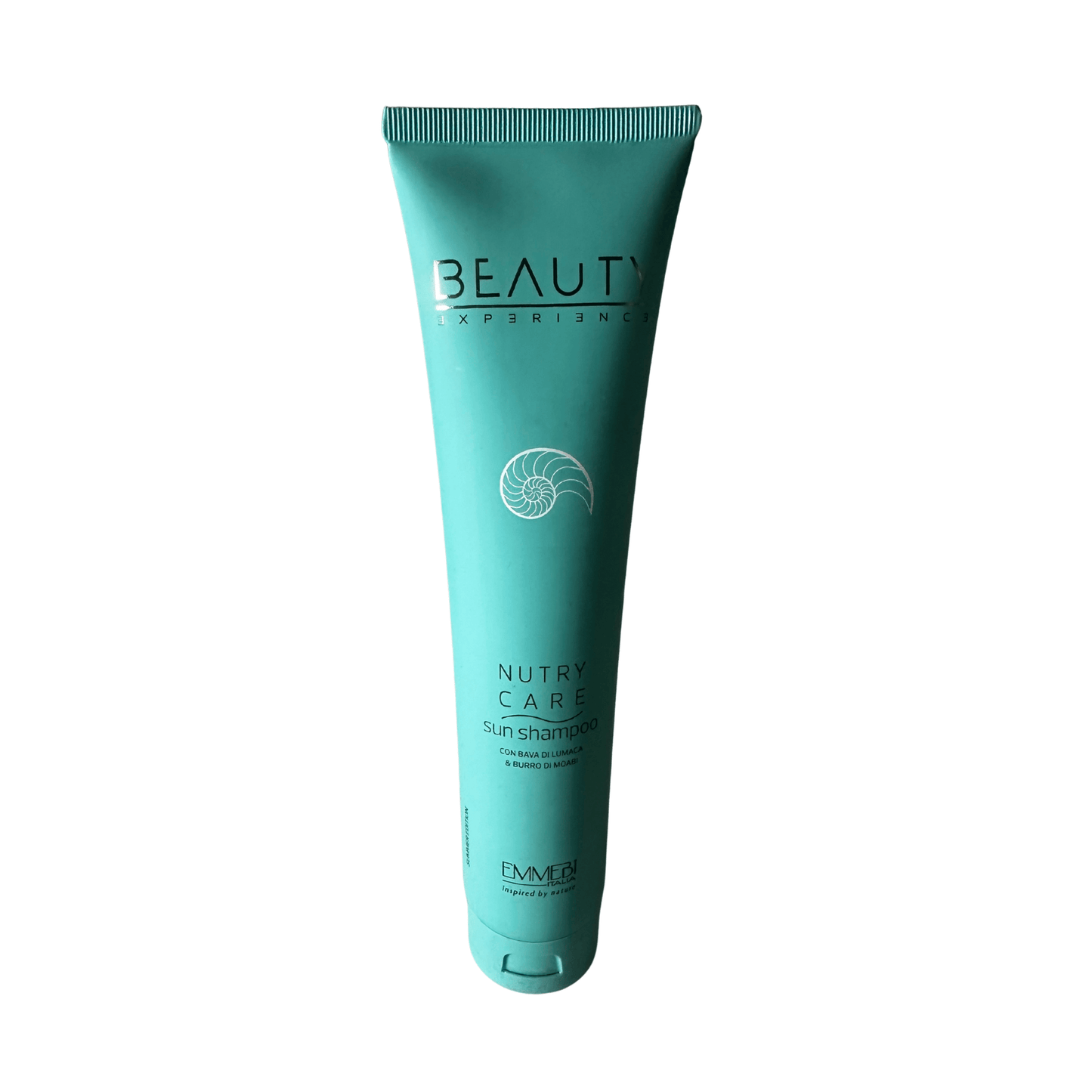 Beauty Experience Sun Shampoo 200 ml från Emmebi Italia tvättar skonsamt efter sol, klor och salt. Med snigelextrakt och moabi-smör för fukt, lyster och sommarens hårskydd.