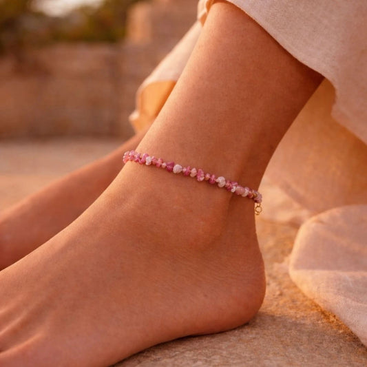 Fotlänk Riya Anklet med rosa pärlor på fotled