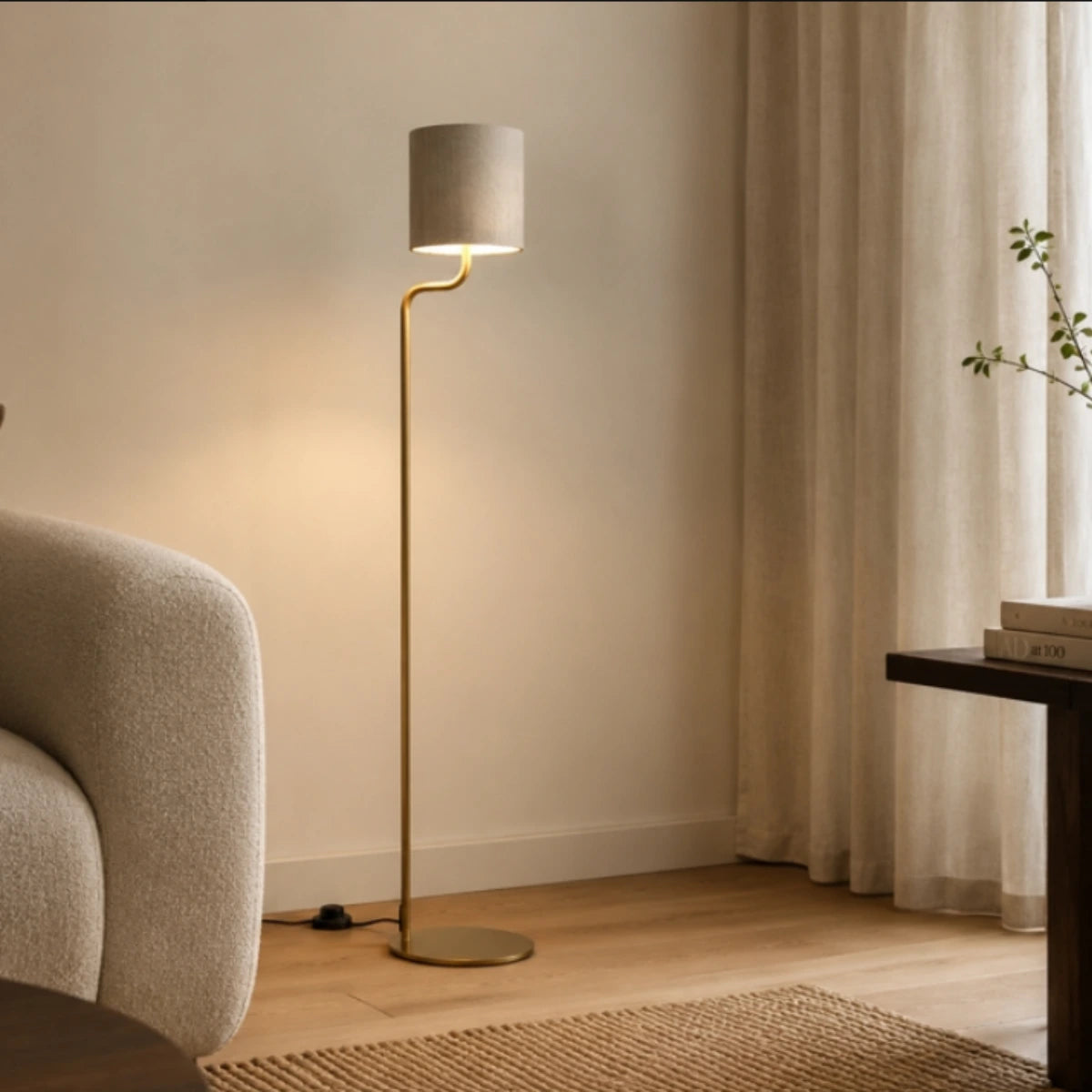 Frandsen FM golvlampa i mässing – vy 2